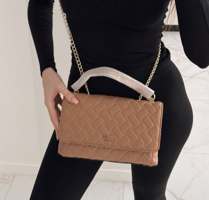 бежева сумка guess оригінал