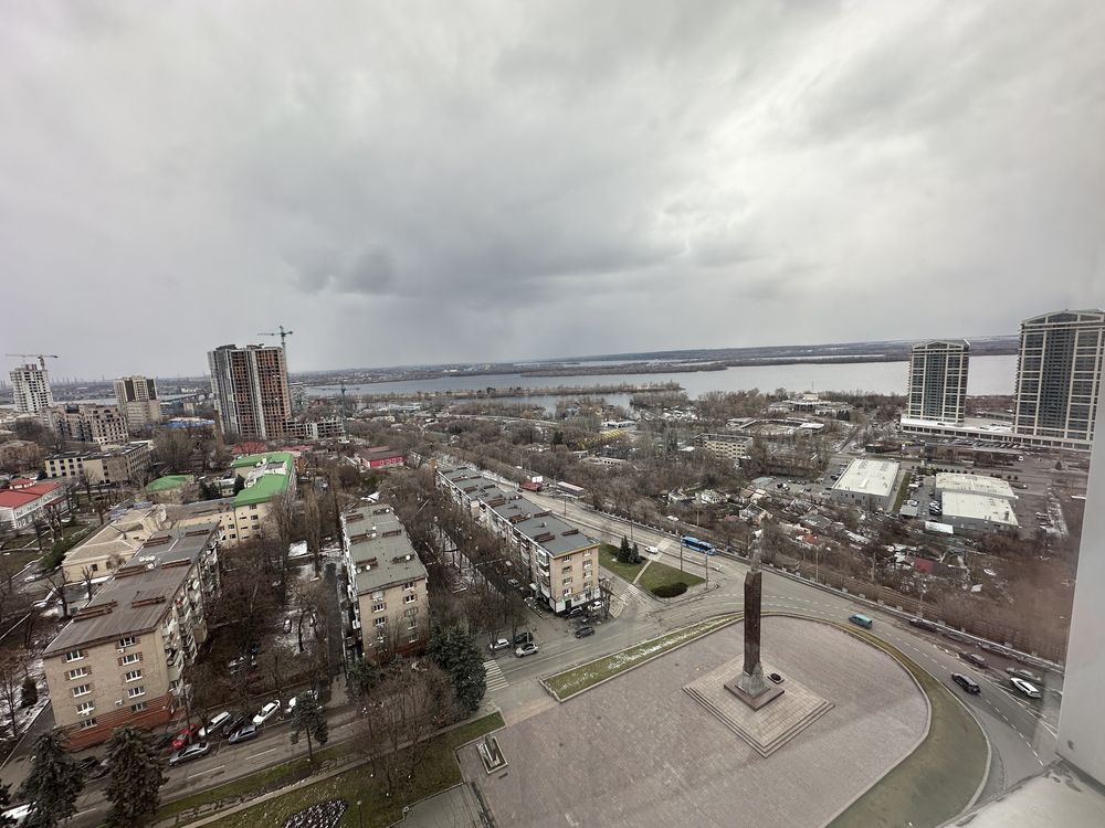 Продам шикарную 4к видовую квартиру в Центре. Карла Маркса/ЯВОРНИЦКОГО