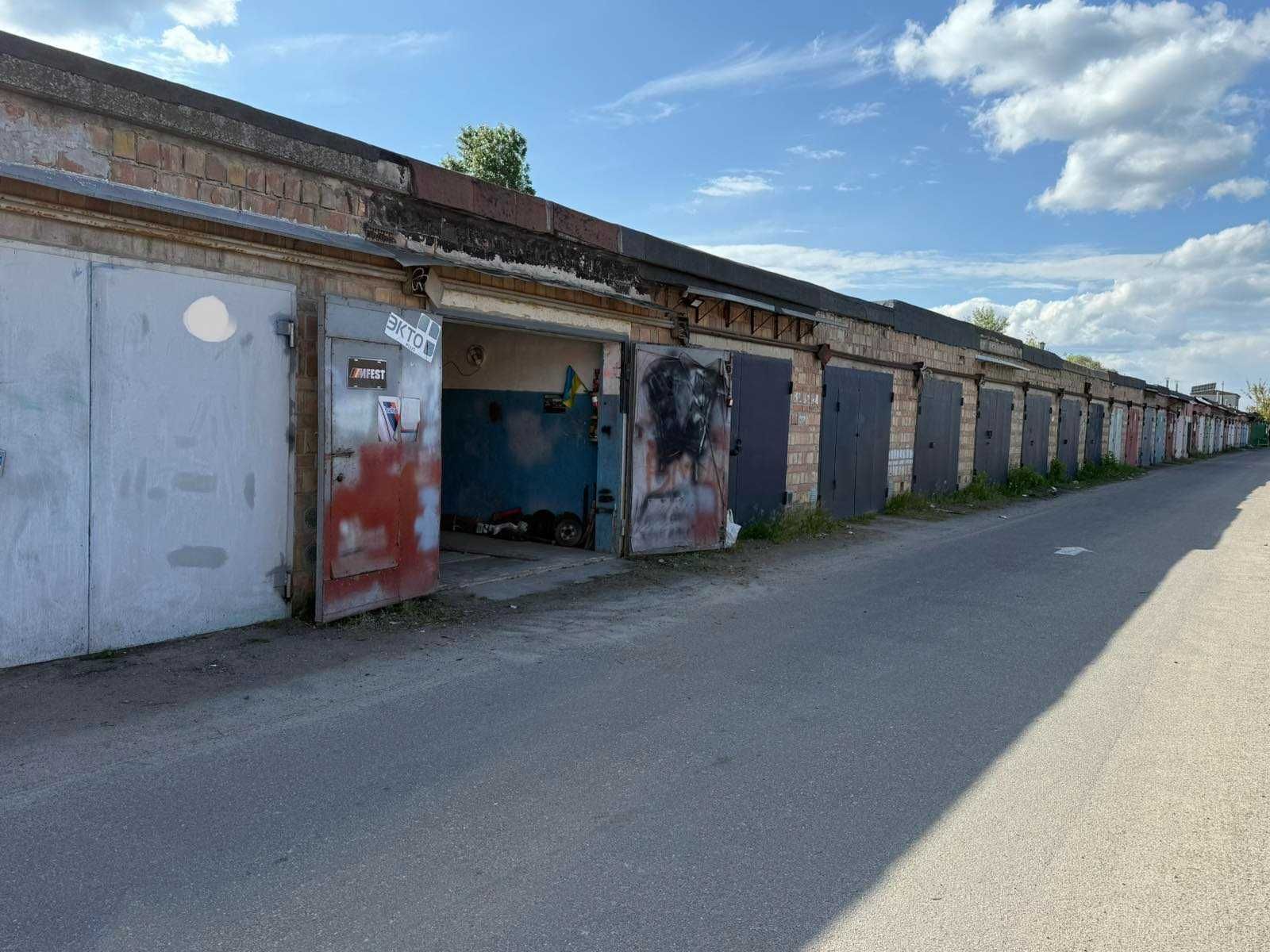 Нивки. Здам хороший капітальний гараж 49 м2 на Мрії (Туполєва), 1-А.