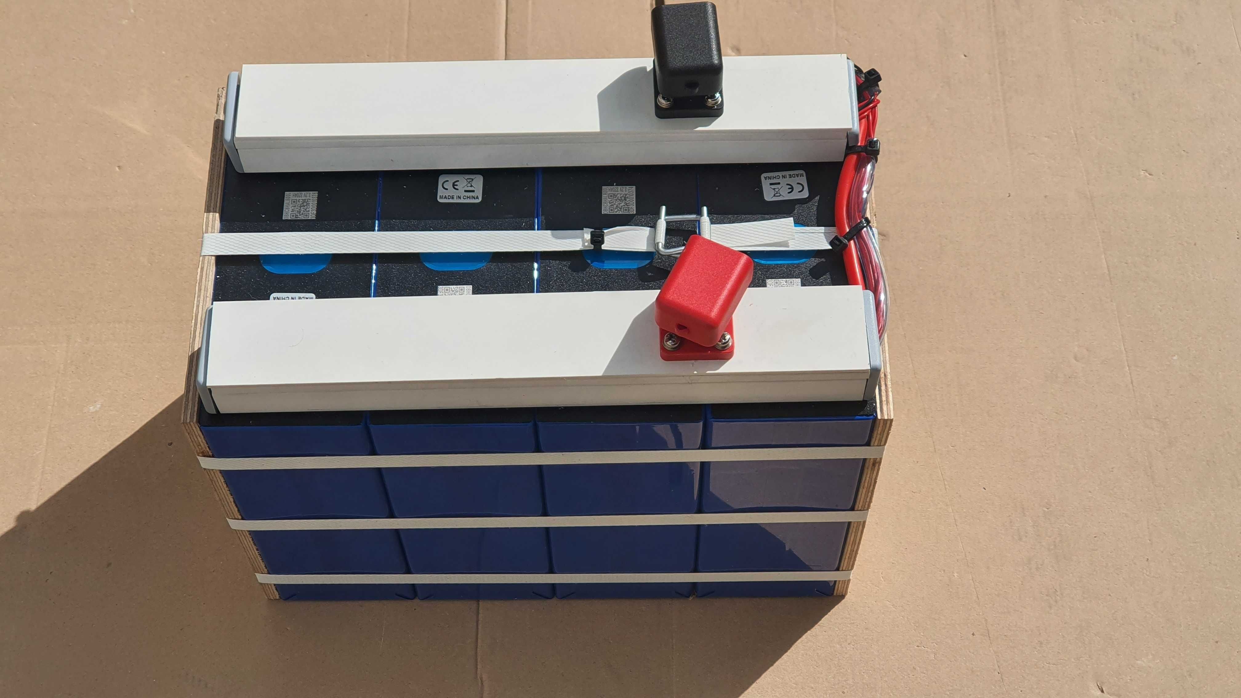 Akumulator LiFePO4 12.8V 300Ah z BMS  Bluetooth Kamper PV UPS Łodzie