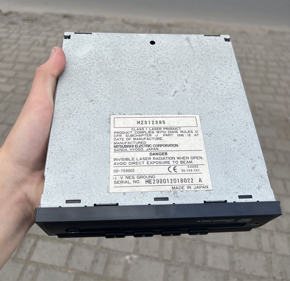 CD-Changer Mitsubishi MZ312395 на 4 диски з авто Pajero III 99-06