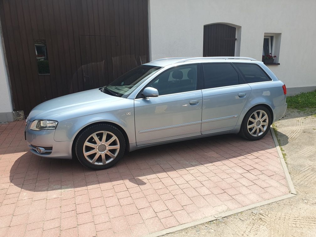 Audi A4 B7 S-line Kombi 2.0tdi webasto xenon bose
