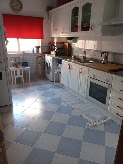 Alugo t2+1 são marcos