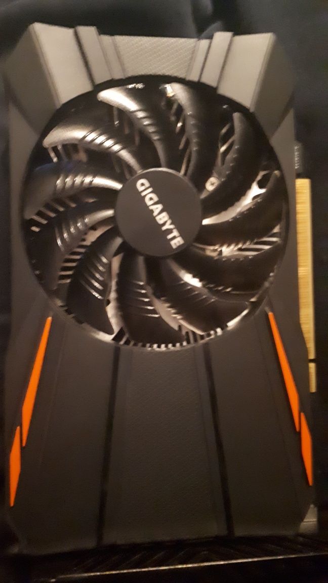 Gigabyte Geforce Gtx 1050 ti Karta graficzna