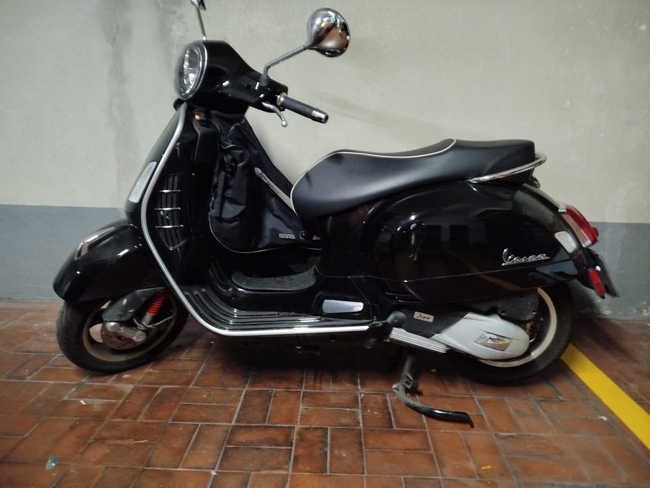 Vespa GTS 125CC (poucos km)