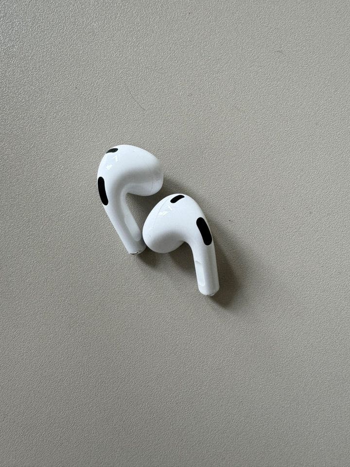 Навушники бездротові Airpods 3 покоління в ідеалі