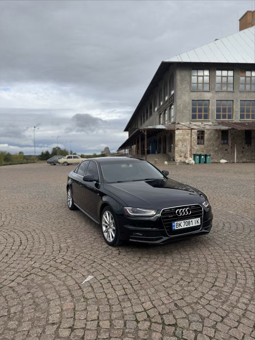 Продам власне авто Audi A4 B8.