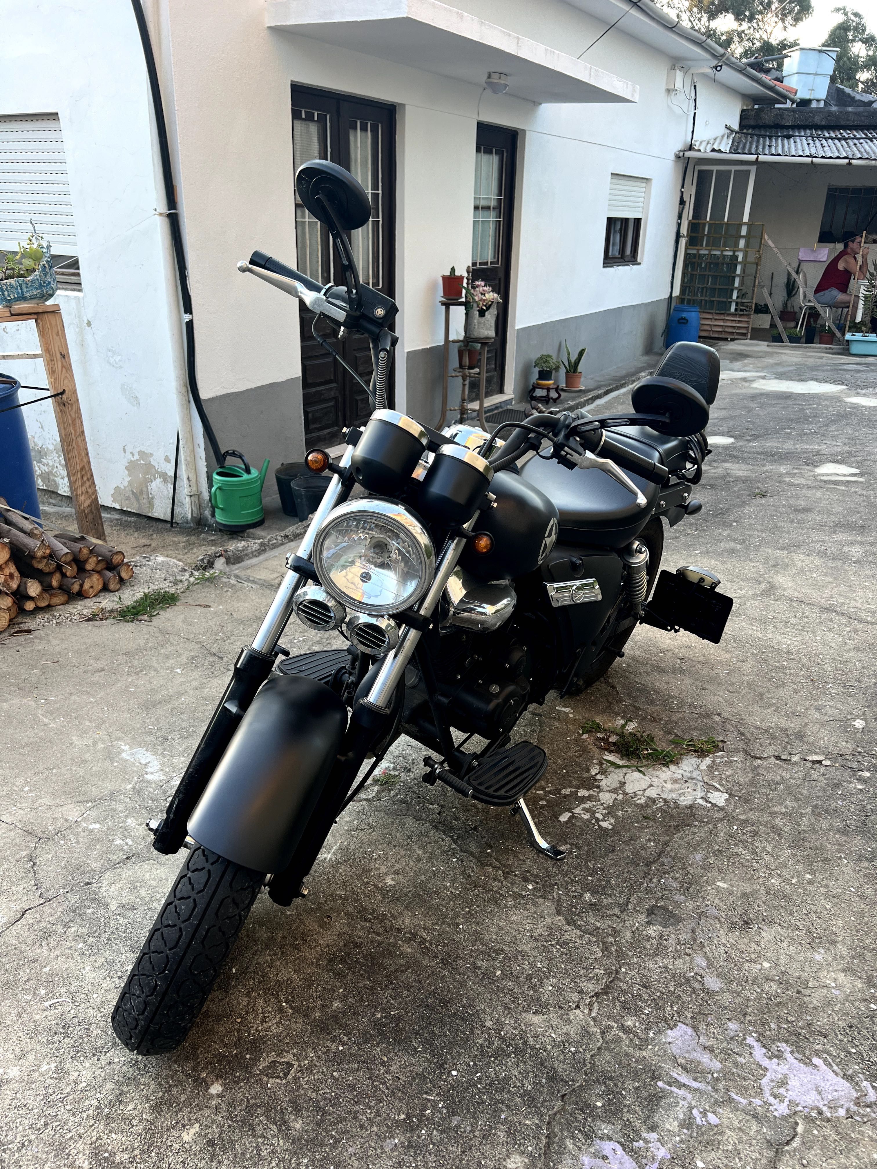 Mota Keeway Superlight 125 com 11836Km
