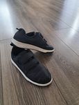 Adidasy, buty sportowe r. 33