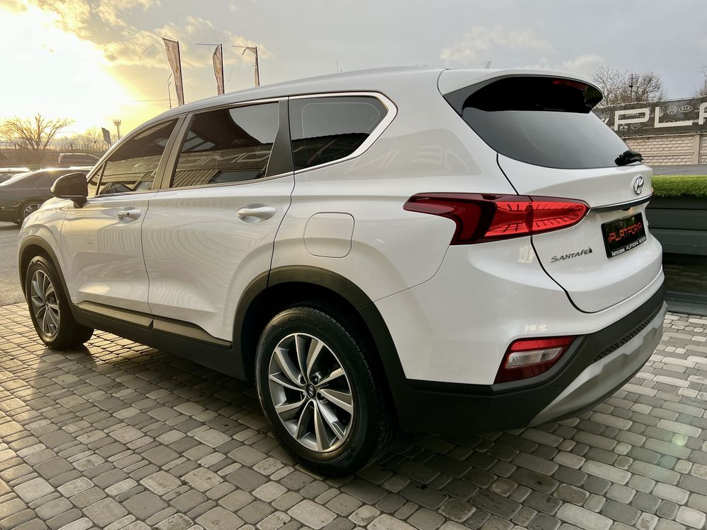 Hyundai Santa FE 2018 182 к.с)