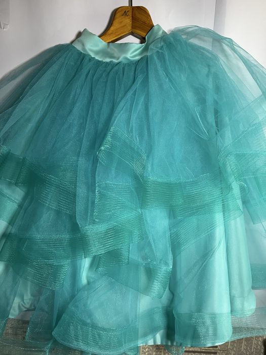 Випускна, святкова сукня для  дівчинки