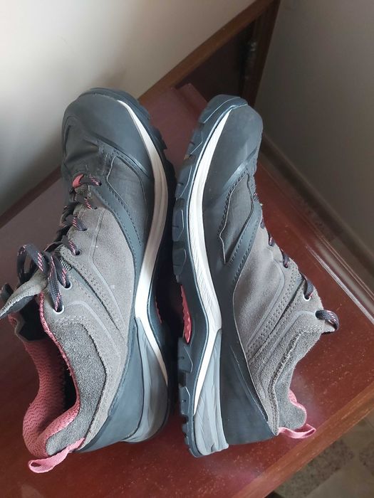 Calçado de caminhada Montanha