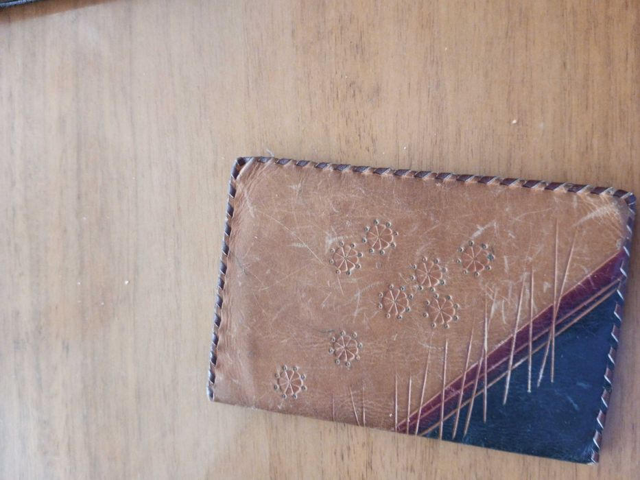 Кожаное портмане