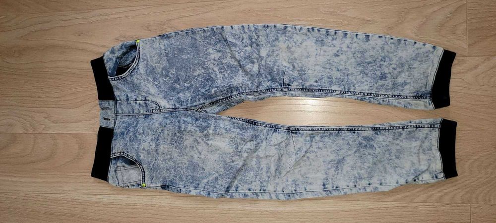 Spodnie Reserved 146 cm