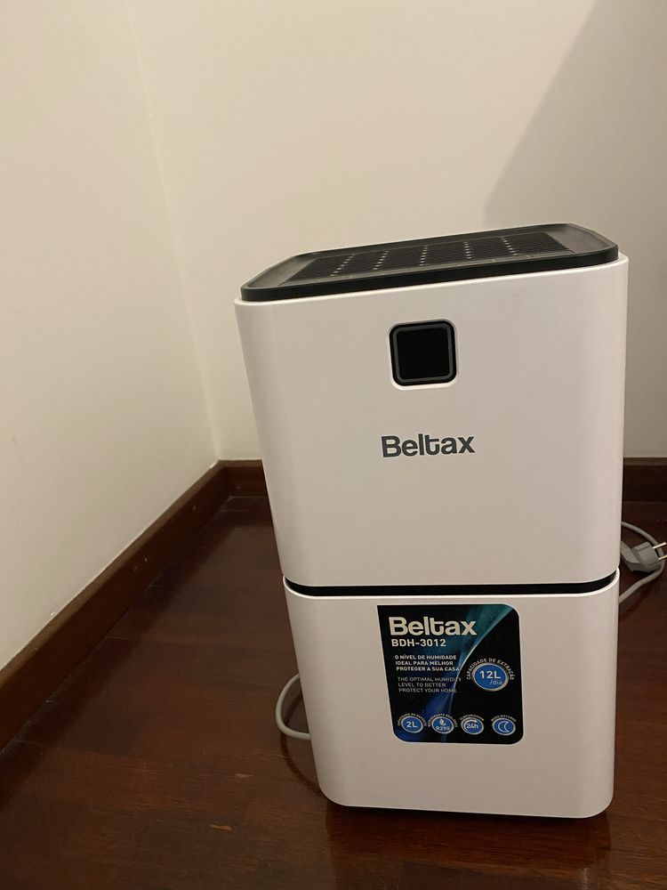 Desumidificador BELTAX BDH-3012 (Capacidade de extração 12 L/dia)