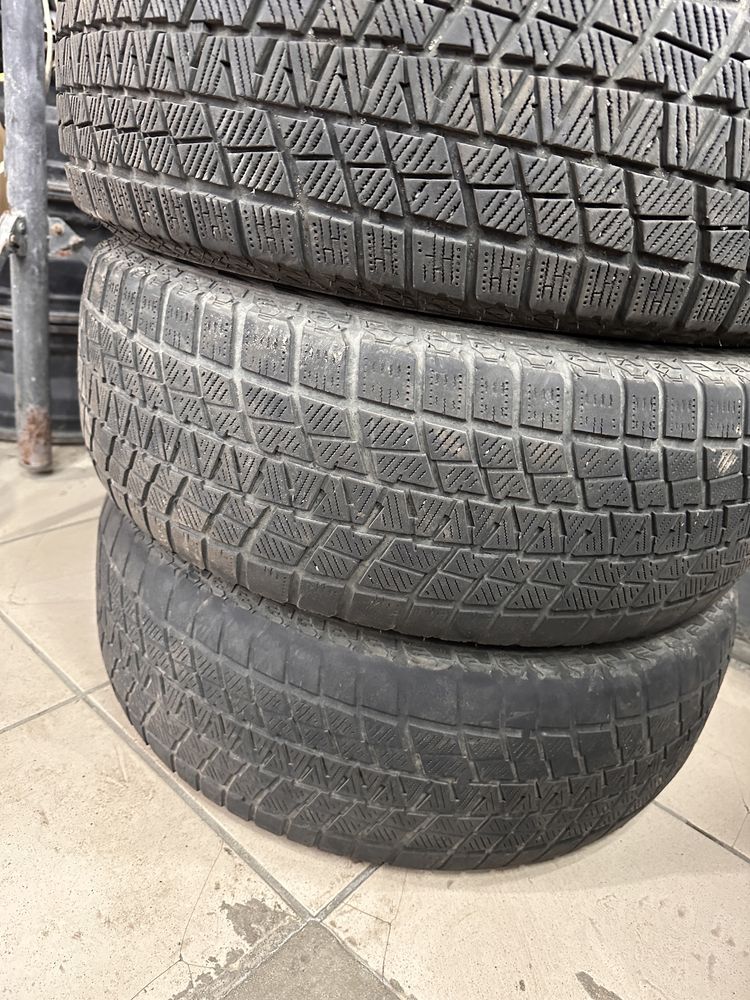 Продам Шини 205/60 r16