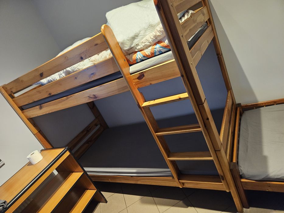 Łóżko drewniane kilka sztuk