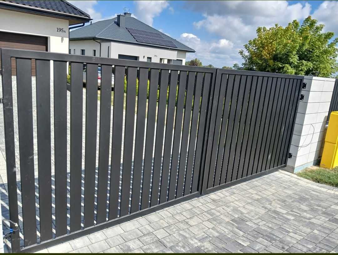 Ogrodzenie palisadowe ,pionowe na bloczkach piękne minimalistyczne HIT