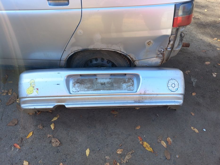 Продам бампер ваз 2112.