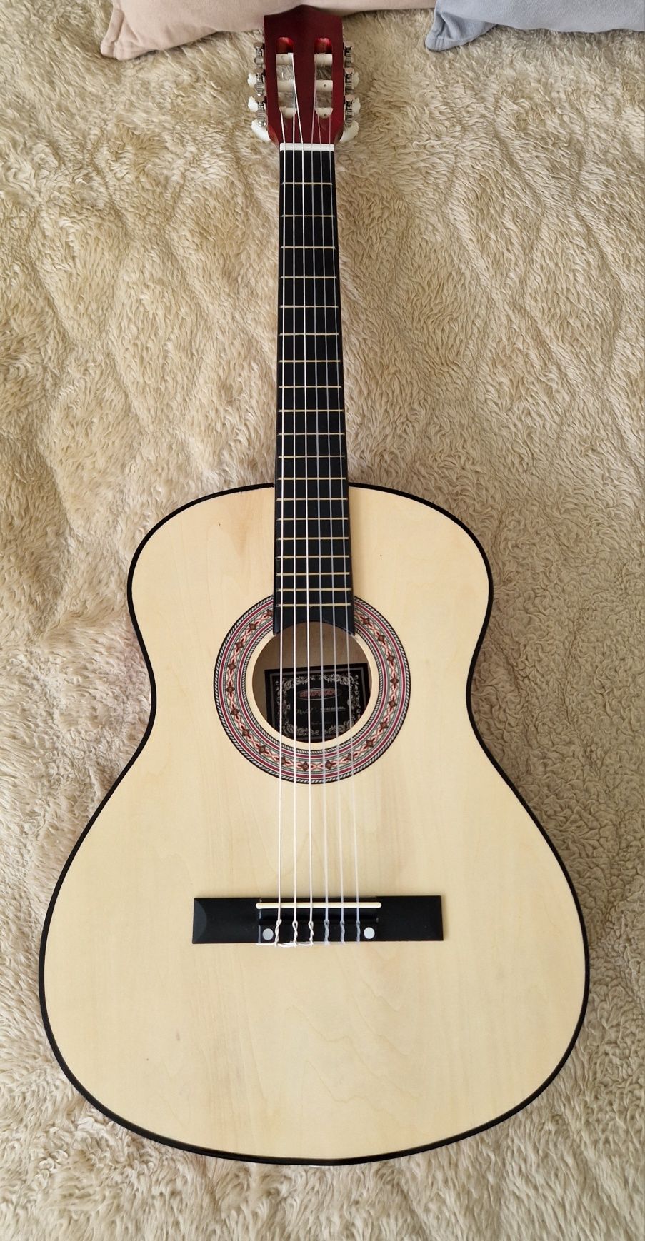 Ładna gitara klasyczna 3/4 z pokrowcem