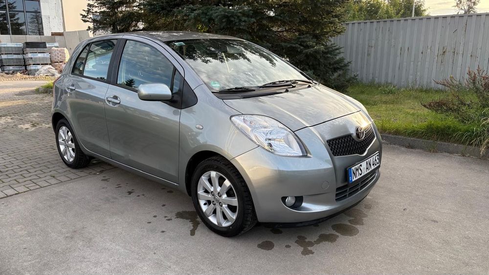 Toyota Yaris Toyota Yaris 1.3 Benzyna,Automat .BDB STAN!!