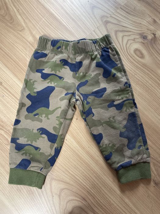 Dresy spodnie dresowe carter’s dinozaury unisex 12 m chłopiec zielony