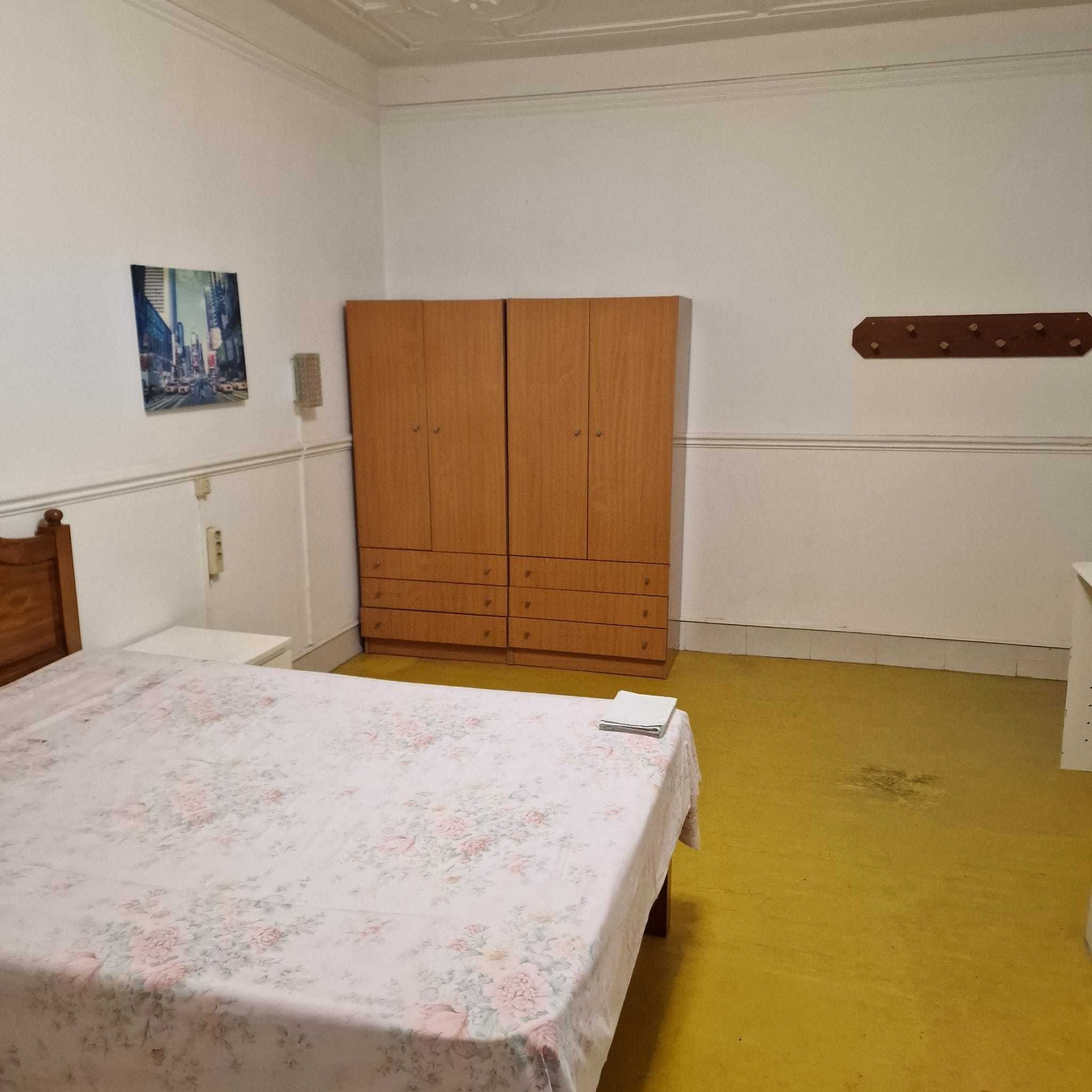 Quarto para duas pessoas com casa de banho privada Entre Campos
