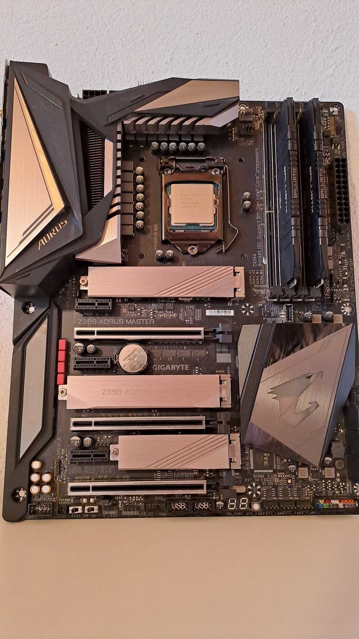Bundle Intel Core i9-9900K / Gigabyte Aorus Master Z390 LGA 1151