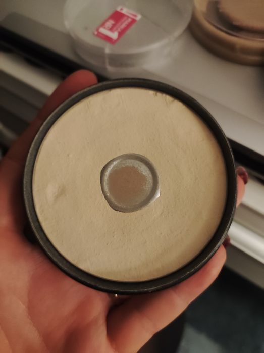 Używany matujący puder mineralny art make up 30 ivory Eveline