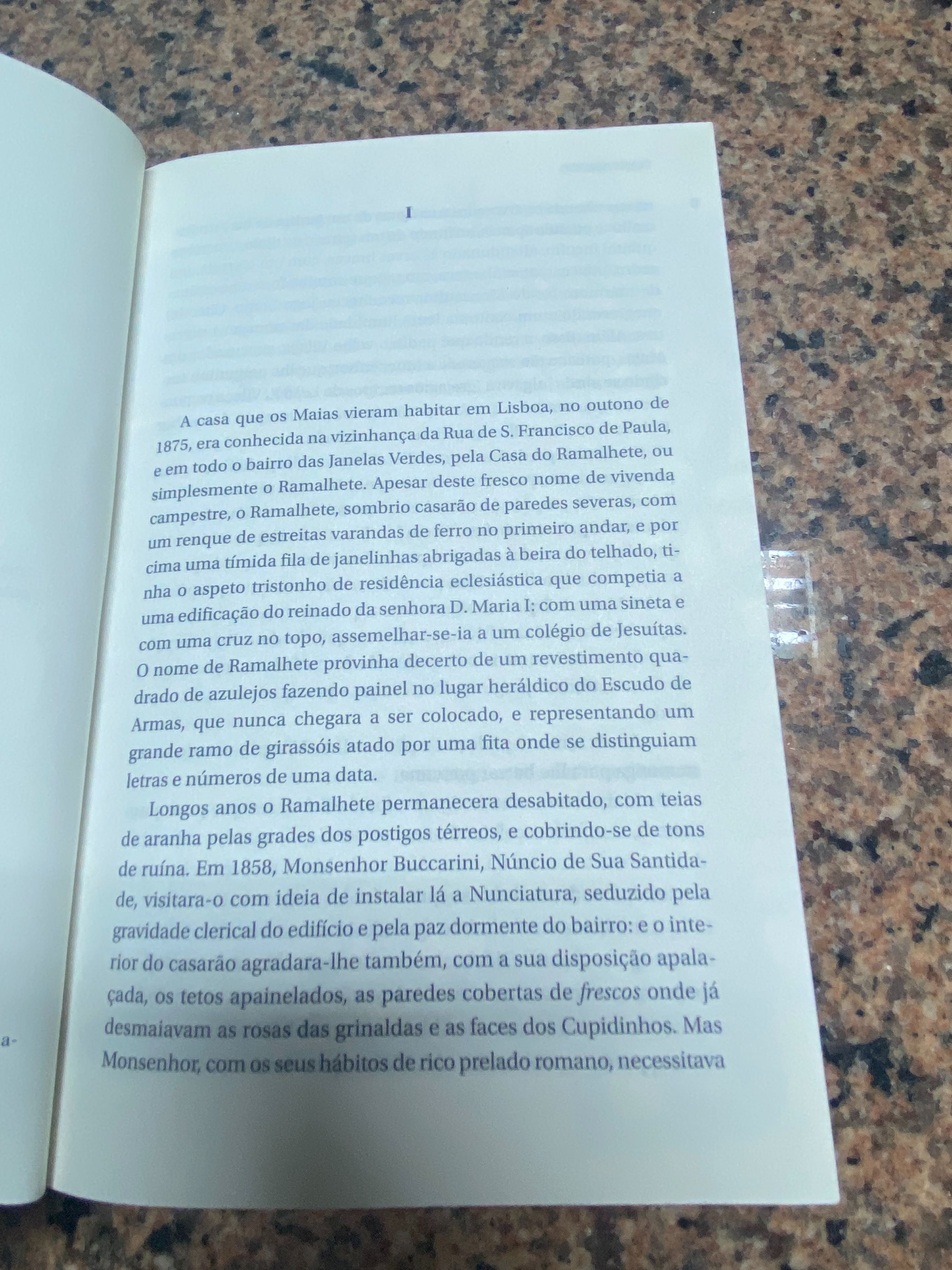 Livro “Os Maias” de Eça de Queirós, Porto Editora