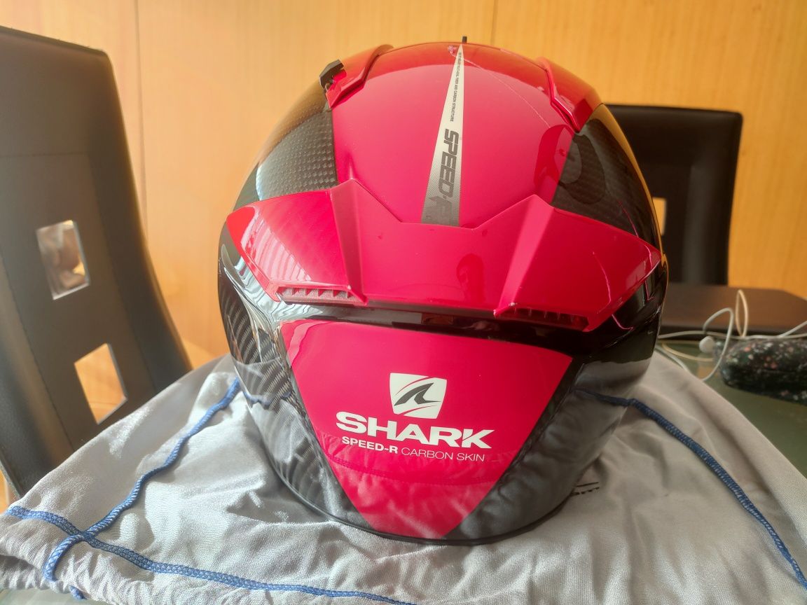 Capacete Shark speed r carbon skin