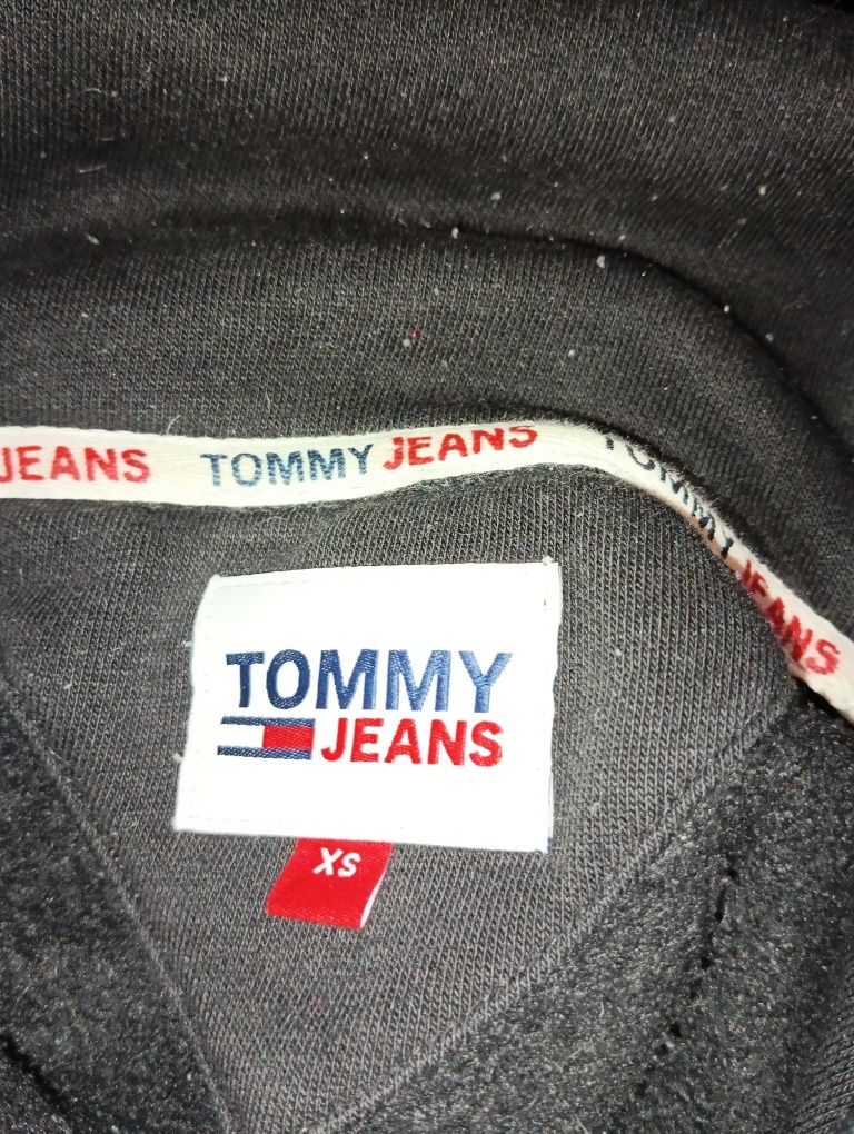 худи от tommy jeans