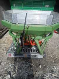 Rozsiewacz Amazone ZAF 804r