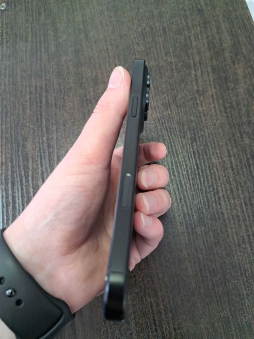 iPhone 16 pro max titanium black