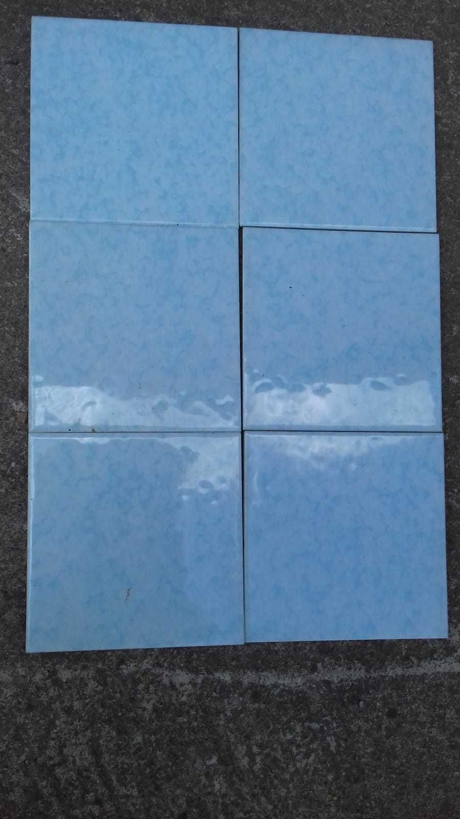 Retro plytki kuchenne 15x15 cm z 1965 roku firmy Rako Czechoslowacja