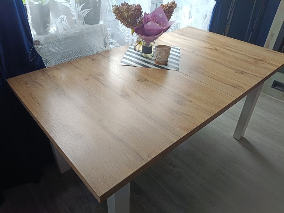 Stół rozkładany +4 krzesła gratis