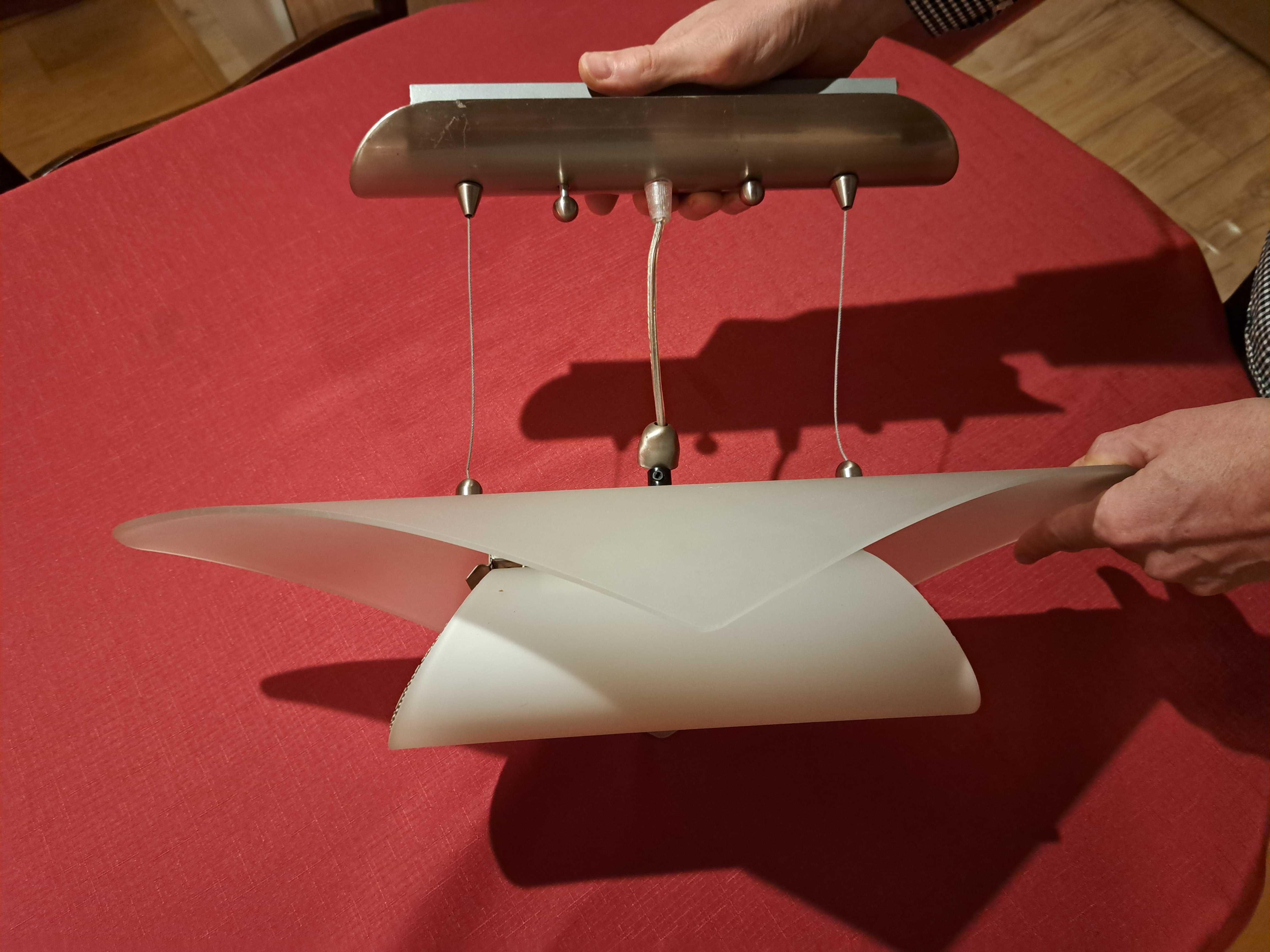 Lampa wisząca biała regulowana