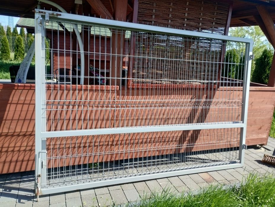 Brama dwuskrzydłowa panelowa