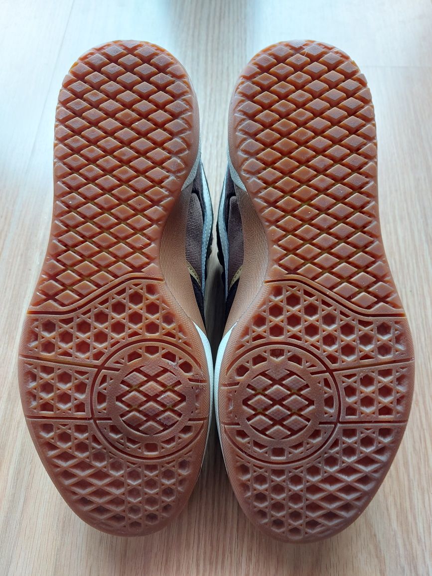 Ténis Vans Rowan 2 castanho couro