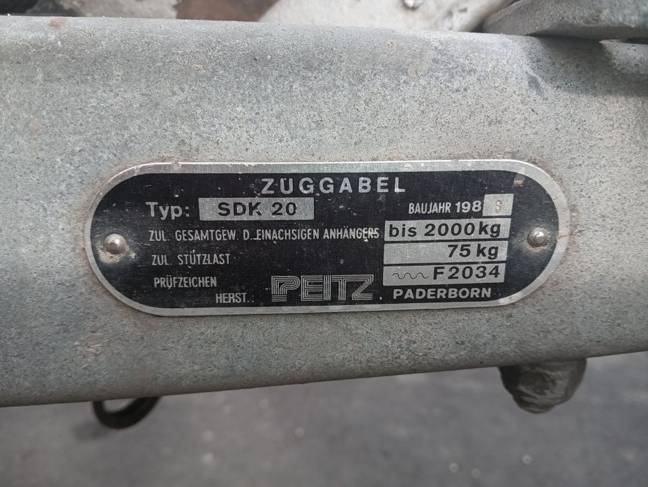 Przyczepka do przewozu bydła koni zwierząt aluminiowa