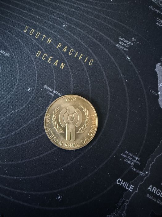 Moeda comemorativa banco pinto & sotto mayor