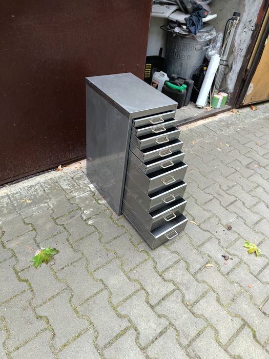 Metalowa szafka warsztatowa / biurowa – 9 szuflad