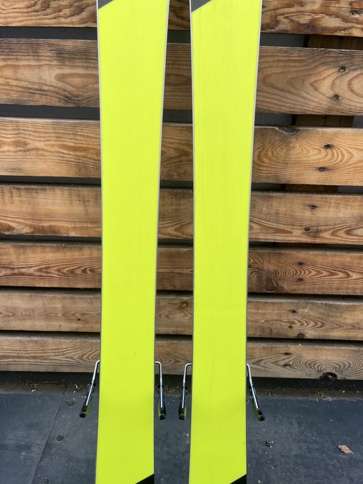 Narty Juniorskie K2 Poacher Jr 119cm TWINTIP ALLmoutain