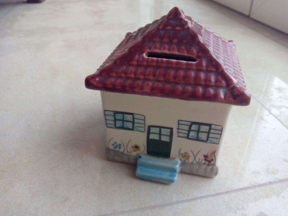 Casa mealheiro - Credito Predial Português