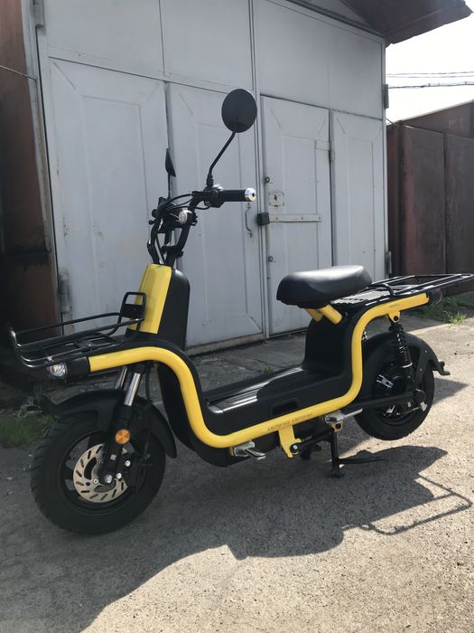 Оренда електроскутера Aima u1s