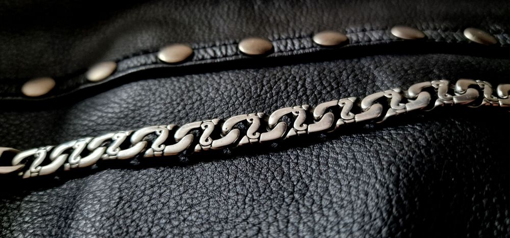 Atrakcyjna stalowa bransoletka nordycka celtycka łańcuszek pancerka