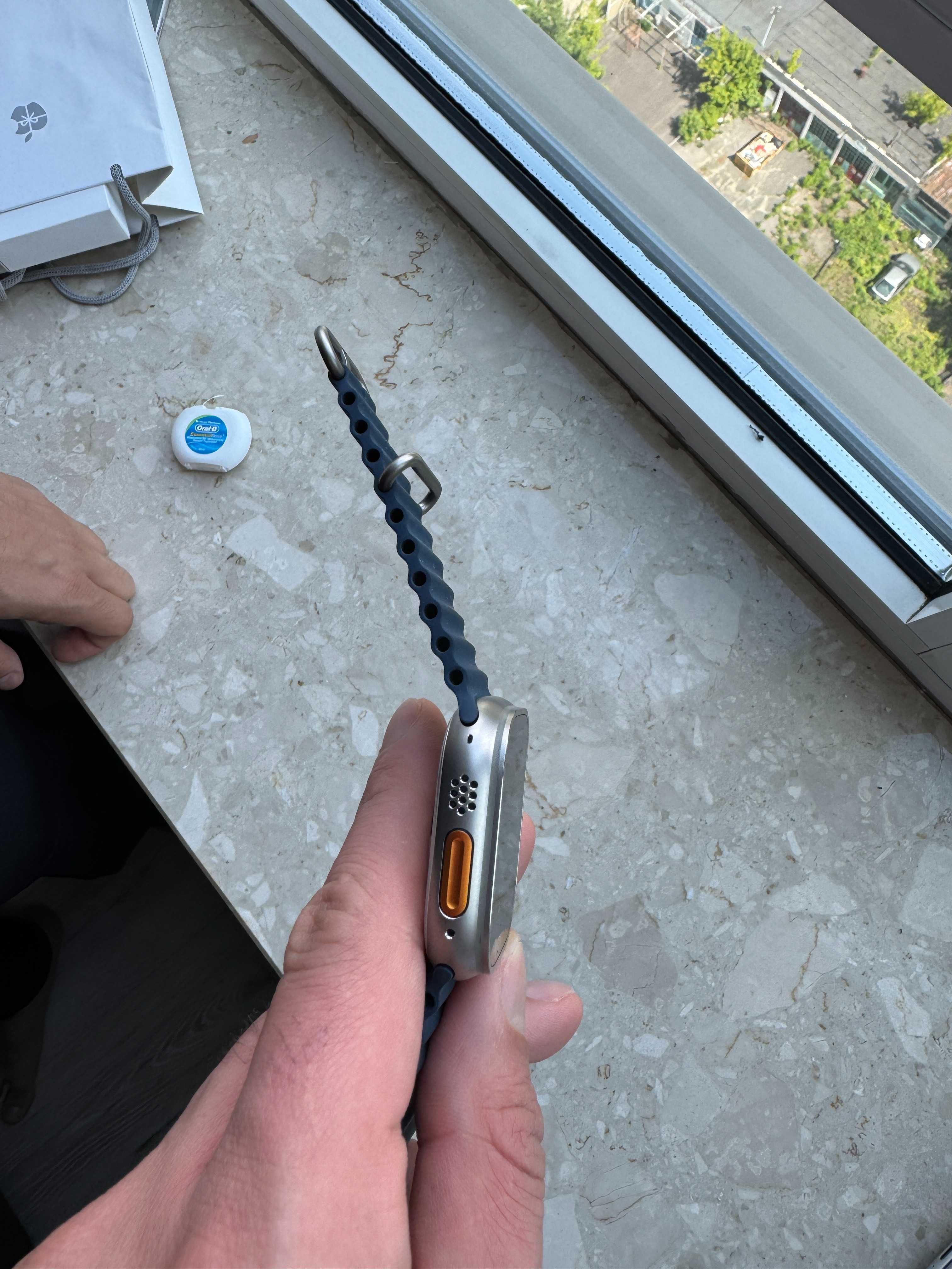 Apple watch ultra 2, battery 100%, no scratches