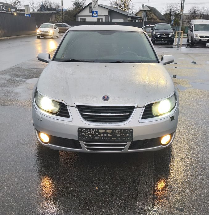 Saab 9-5  Saab 9-5