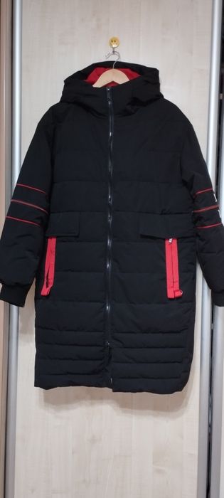 Куртка з капюшоном