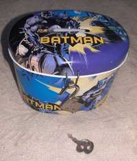 Металлическая копилка для монет с принтом Batman